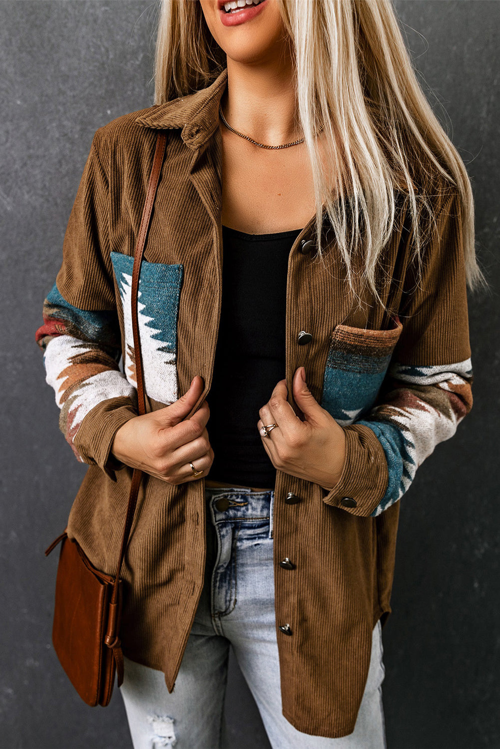 Azteken-inspirierte Cordjacke