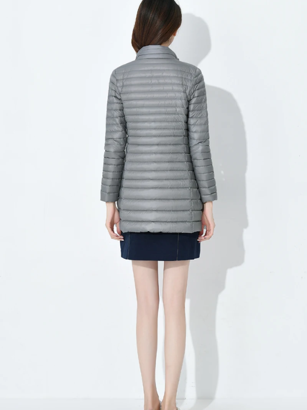 Maßgeschneiderte Leichte Daunenjacke für Damen