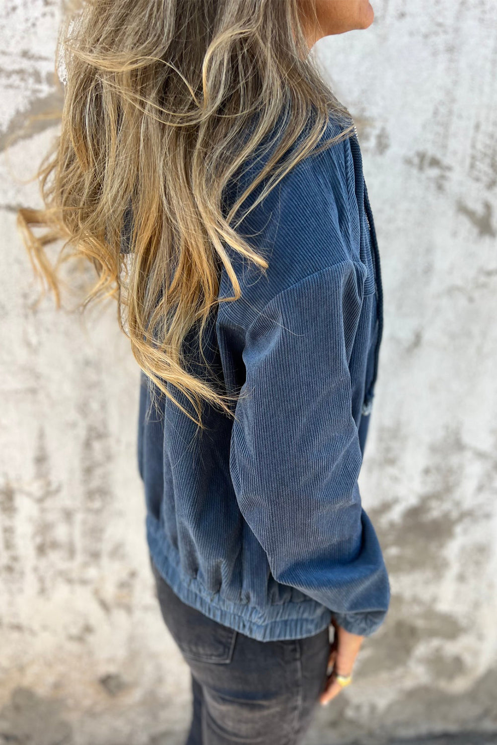 Teal Kapuzenjacke mit verstellbarem Kordelzug und Reißverschluss" 

"Teal Hoodie mit verstellbarem Kordelzug und Reißverschluss